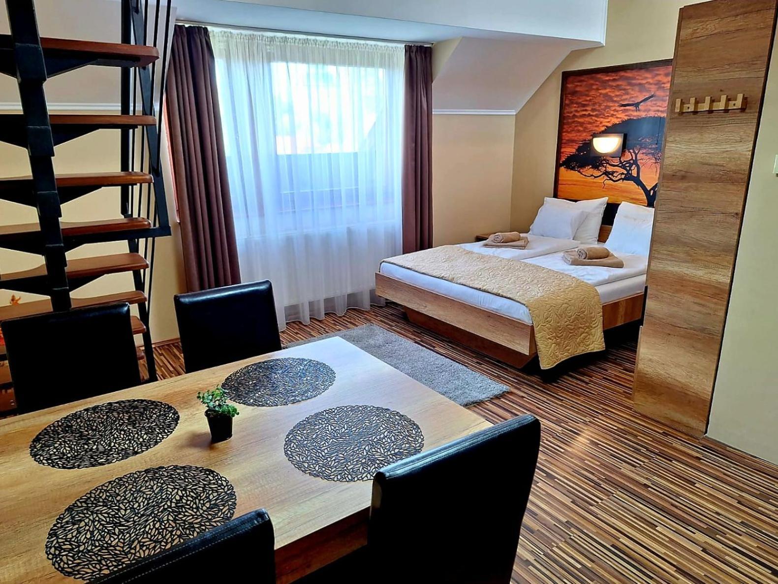Angyal Apartman Gyula Extérieur photo