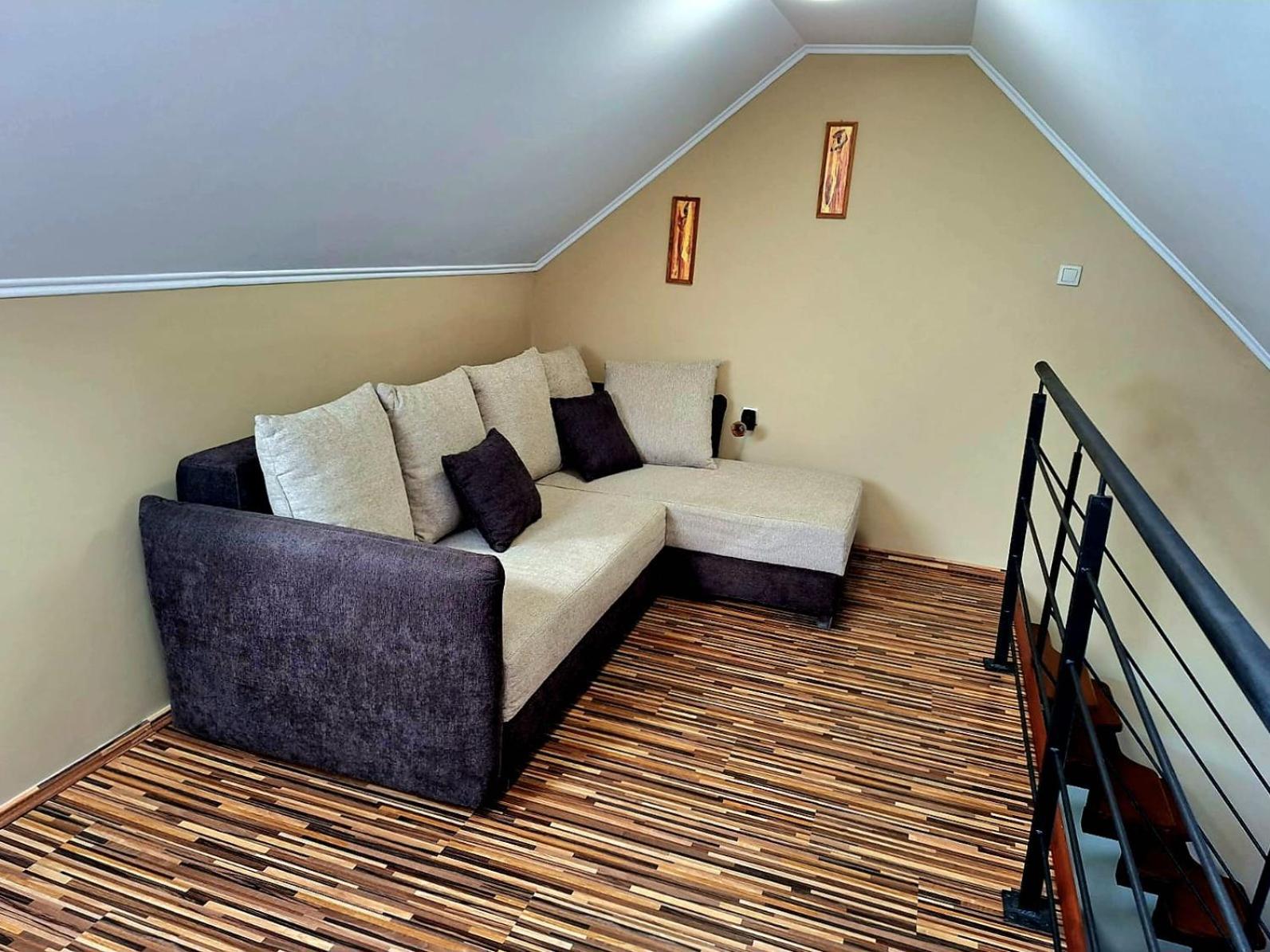 Angyal Apartman Gyula Extérieur photo