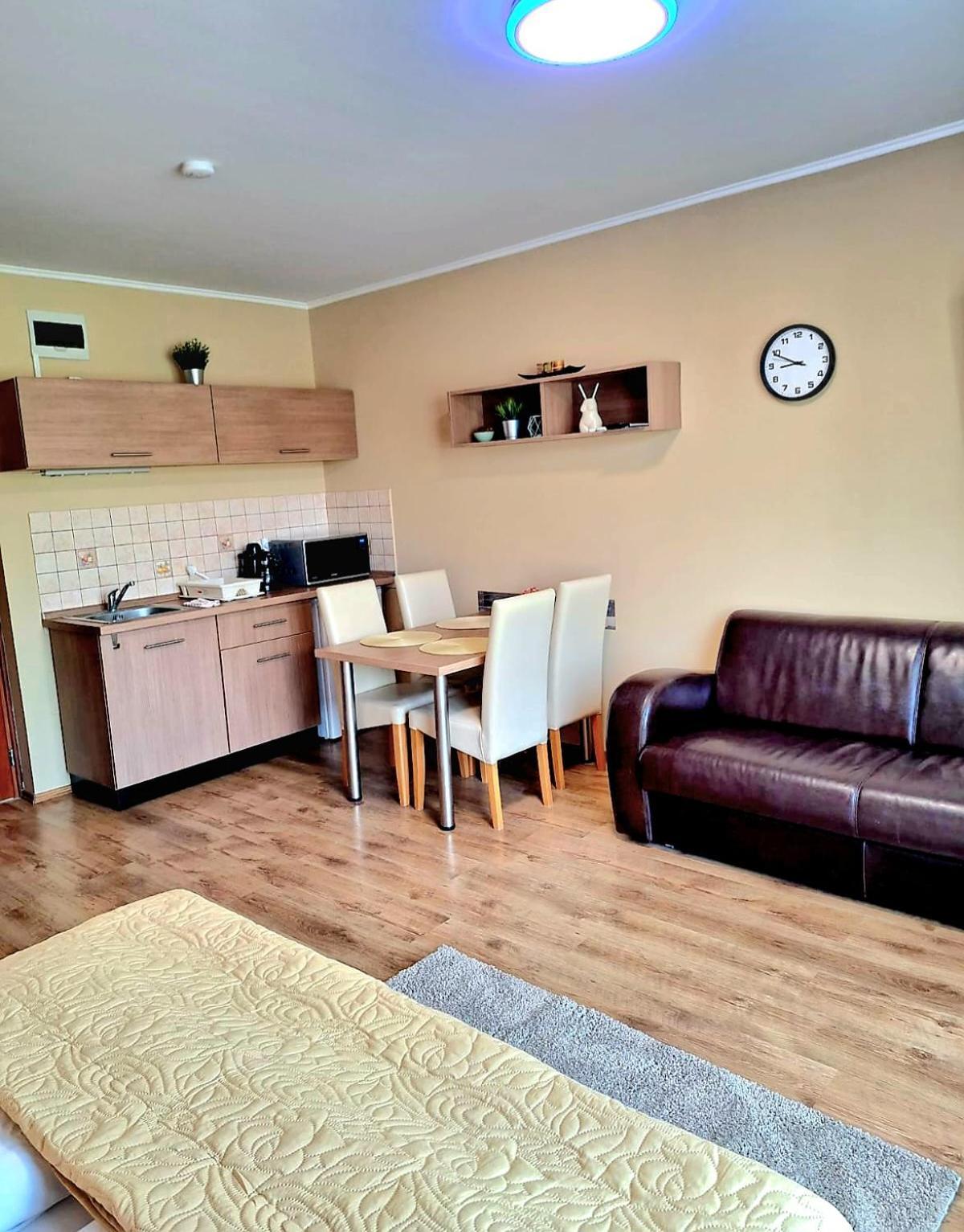 Angyal Apartman Gyula Extérieur photo